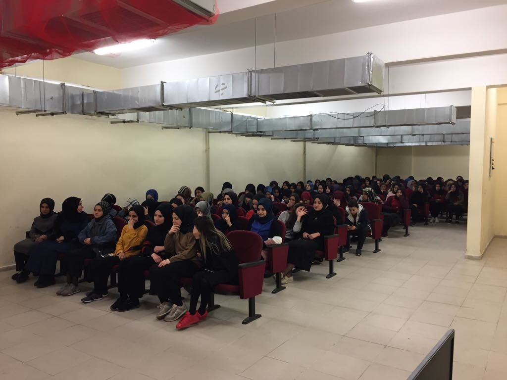 Jerusalem Seminar Held at Yenibosna Anatolian Imam Hatip High School